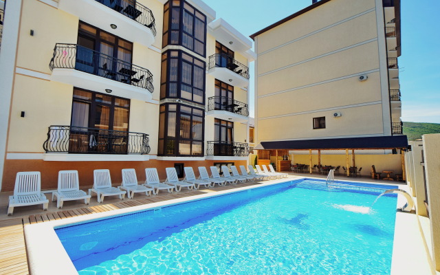 AsTerias Hotel