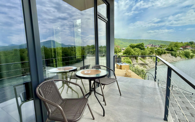Rechnoy Berendey Guest house