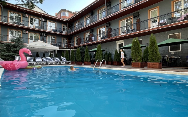 Bryut Hotel