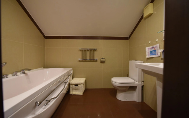 Частный дом Коттедж 3-х этажный