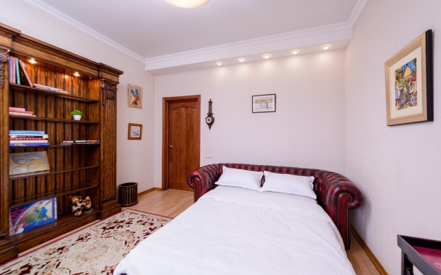 Na 5-m Voykovskom Apartments
