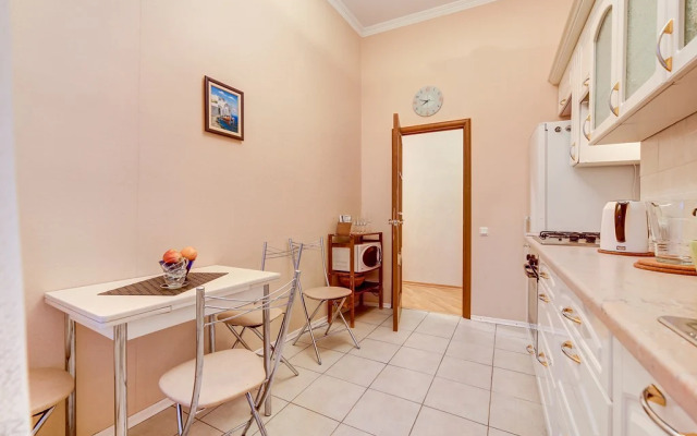 Квартира Трёхкомнатная с изолированными комнатами и балконом