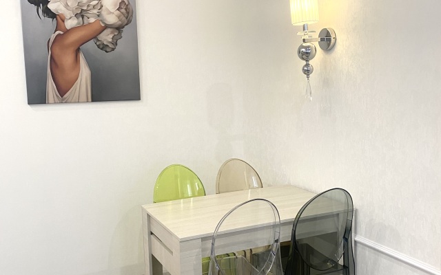 S Kaminom I Vannoy Apartments