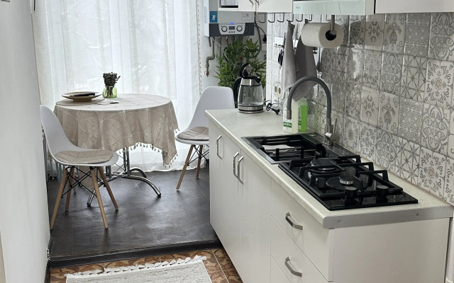 Apartamenty v parke u Steklannoj strui s vidom na gory