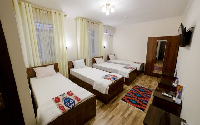 Hotel Caravan Hotel
