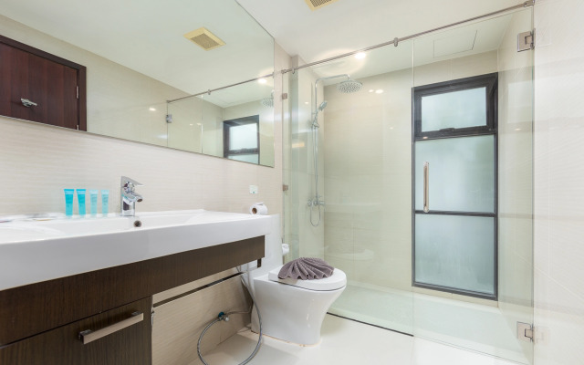 Апартаменты Suite Rote Rawai Beachfront Title Condo