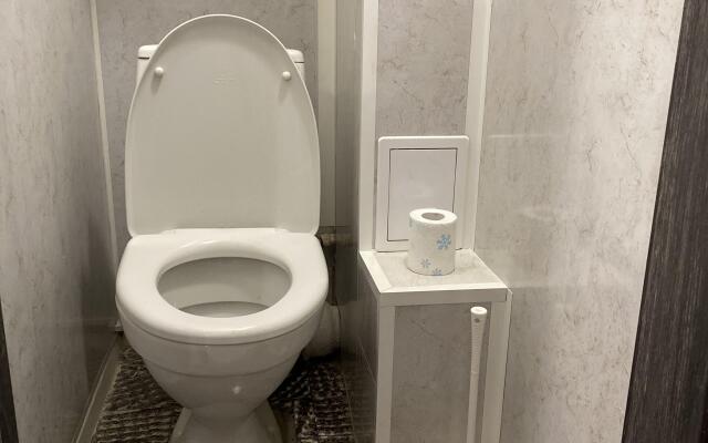 Квартира 2-комнатная на академика Байкова 11-2