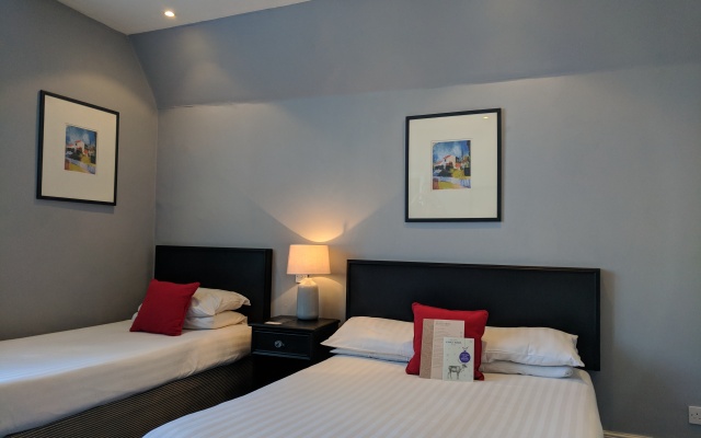 Royal Kings Arms Hotel
