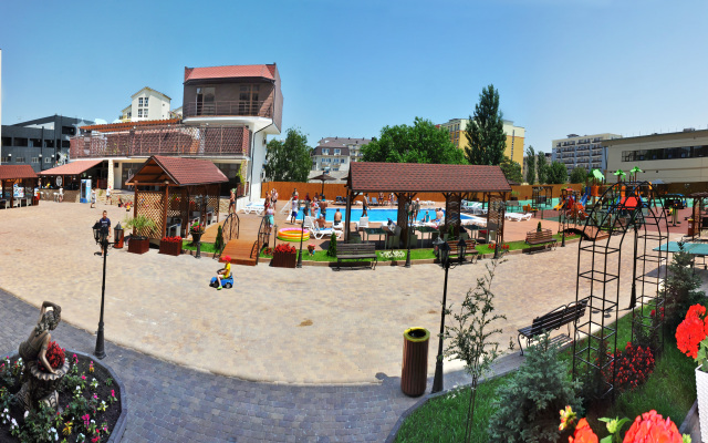 Emerald Hotel