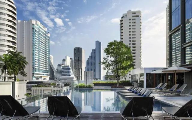 Отель Novotel Bangkok Sukhumvit 20