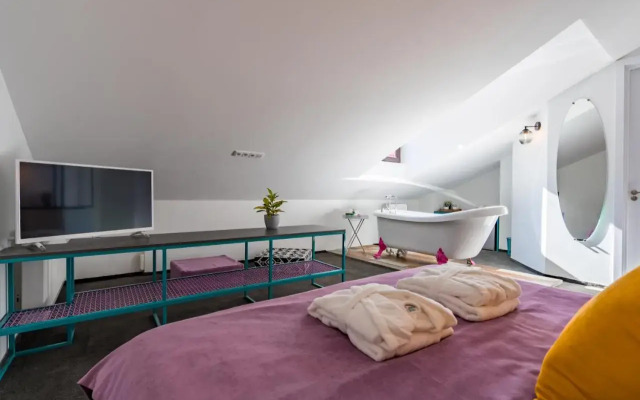 Redrum Tbilisi Boutique Hotel