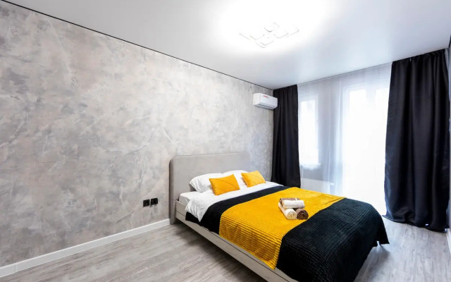 Na Ulitse Sergeya Dzhanbrovskogo, 4k1 Flat
