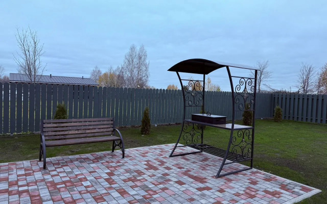 Частный дом уютный в ceле Кибoл