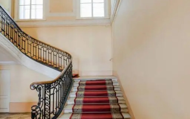 Апартаменты a.m. Rooms Neva Balcony (Angliyskaya Naberezhnaya)