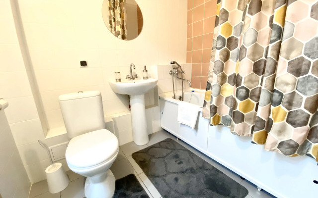 Chervishevskiy trakt 47 k 4/4 Apartments