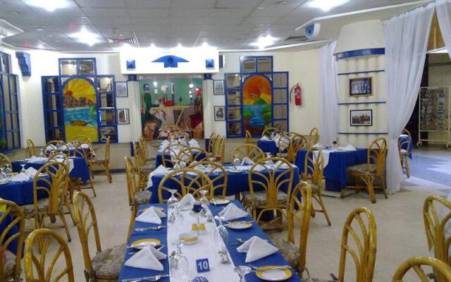 Gaddis Hotel, Suites and Apartments