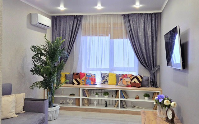 Dvukhkomnatnaya S Vidom Na Ploschad Flat