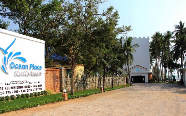 Ocean Place Mui Ne Resort Hotel