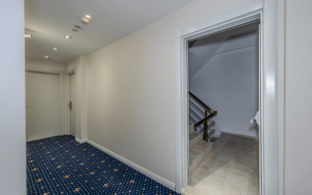Airport Waves Boutique-hotel