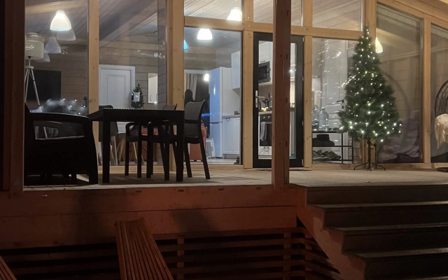 Zagorodny Dom S Terrasoy Guest House