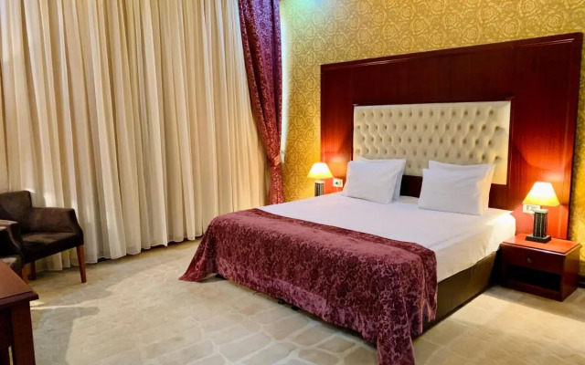 Clover Boutique Hotel