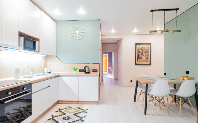 Апартаменты Стильная Евротрешка с Ретро-Проигрывателем