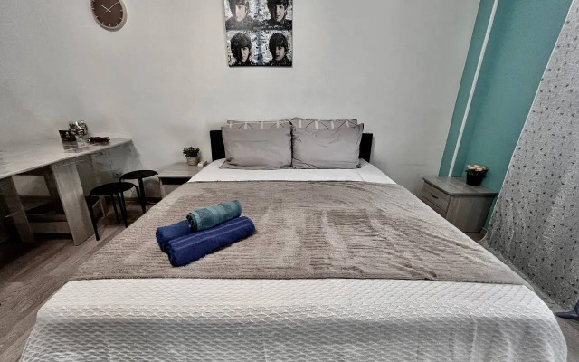 Uyutnaya, Teplaya, Chistaya Studiya Flat