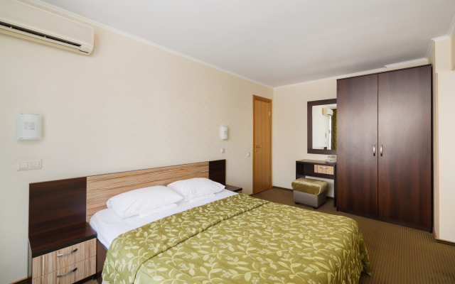 Magnoliya Hotel