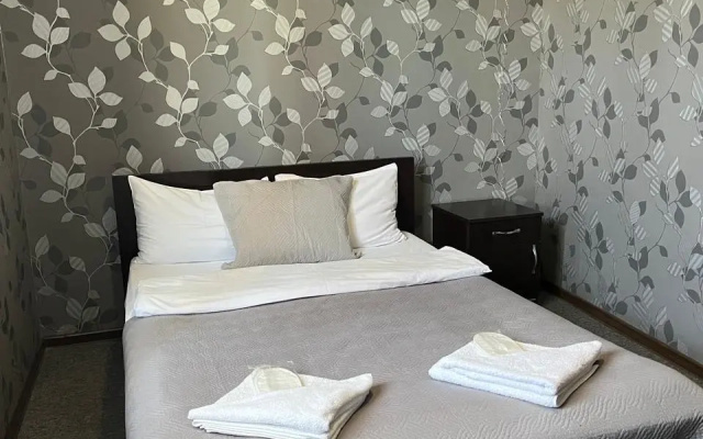 Butik-otel'  Eight