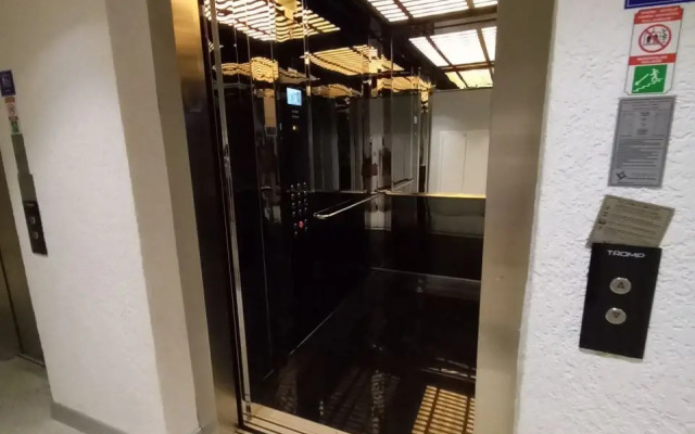 Vidovaya s Terrasoy v Tsentre Flat