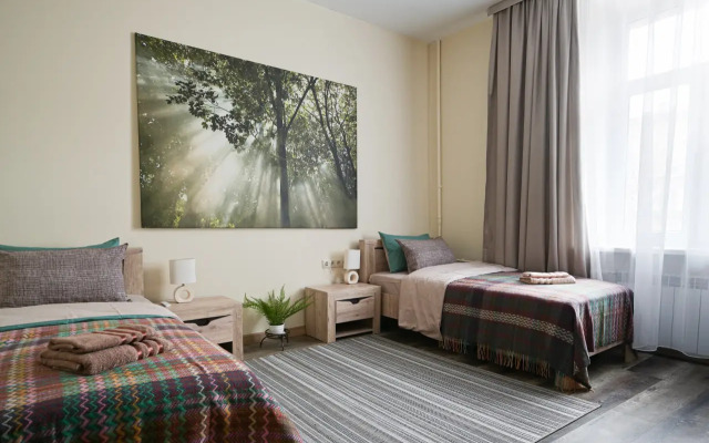 Апартаменты 1912 в Сталинке у Моста Александра Невского