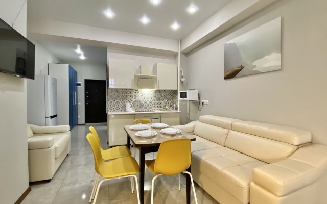 Apartments Alfa Chernomorskaya 13