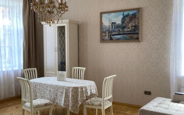 Апартаменты Двухкомнатная квартира на Жуковского 34