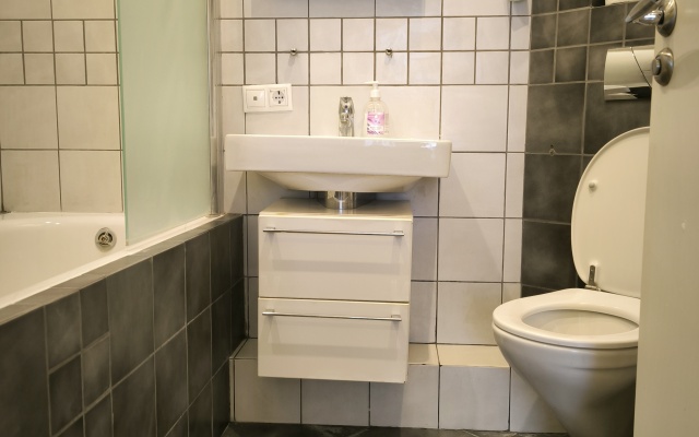 Kvartira Supertsentr Karlamarksa34a