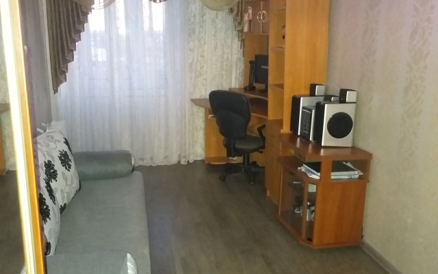 Na Brovtseva 15 Flat
