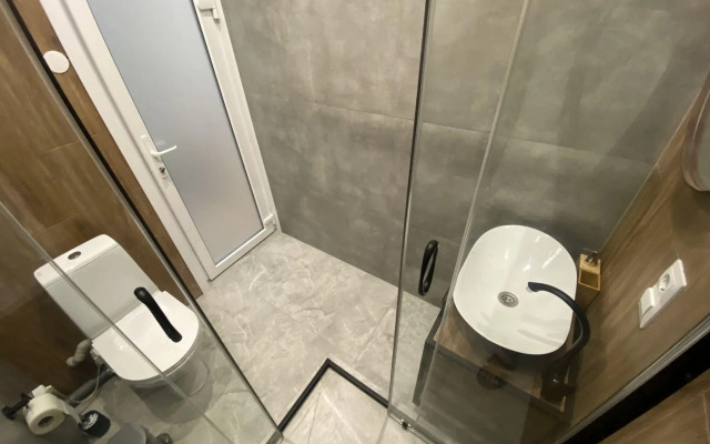 235 V Tsentre Na Pervoy Linii Flat