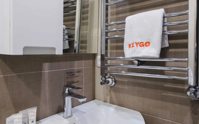 KeyGo #0055 ryadom s Ploshchad'yu Respubliki Apartments