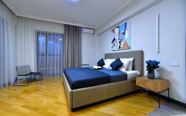 CheckInn Apartments