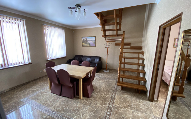 Частный дом с видом на горы