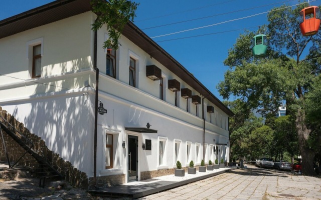 Imperial Joy Hotel