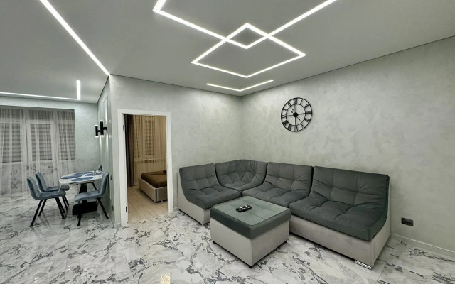 Na Kursantov Kirovtsev 4a Flat