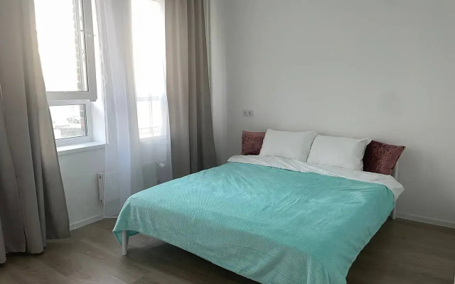 Svetlaya I Prostornaya Odnokomnatnaya Flat