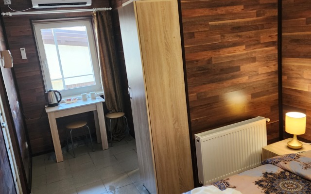 Lyuks Guest house