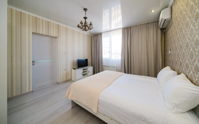 Leto Apartments