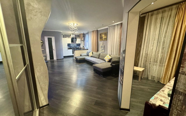 V Tsentre Goroda Flat