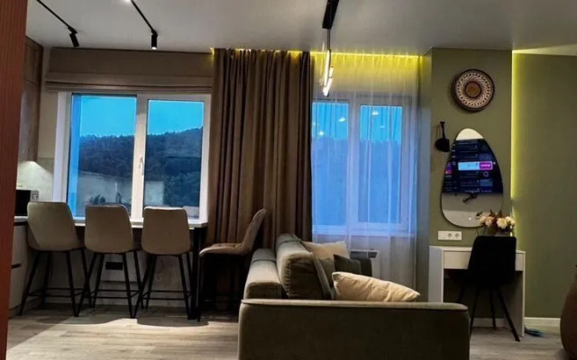 Covpemennaya S Dizaynepskim Pemontom V Zhk Chajka Flat