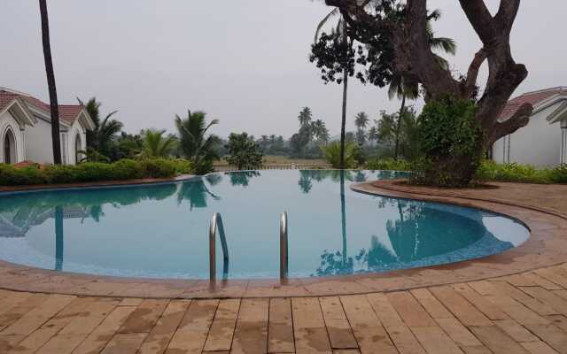 Riviera Sapphire Siolim Apartments