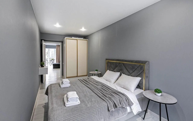 Na Proyezde Tsandera 1 Flat