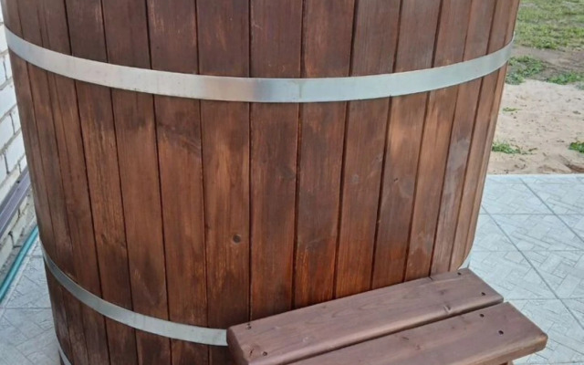 Частный Дом в Центpе Дeревни Взвад