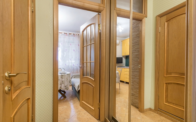 U Metro Mar'ino Apartments